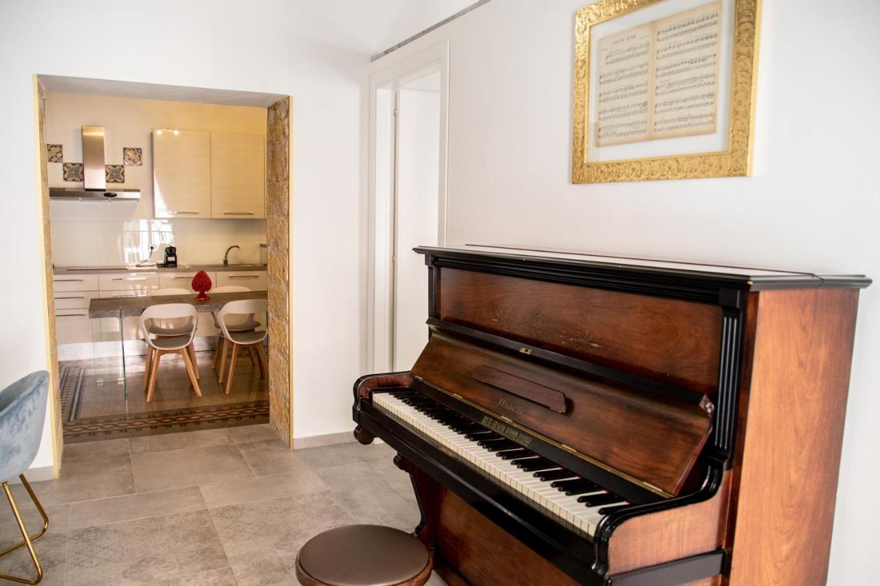 Casta Diva Luxury Apartments Palermo Bagian luar foto